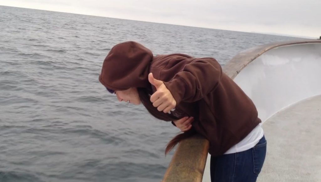 Brittany Throwing up on a fishing boat - Screenshoot 4