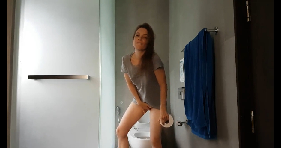 Casual morningroutine - LittleMissKinky in Full HD (1080p) image 3